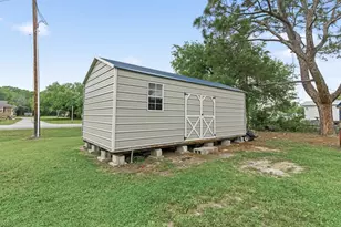 428 W Pine, Winnie, TX 77665 - Photo 24