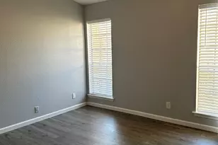 7575 Cambridge St, Houston, TX 77054 - Photo 6
