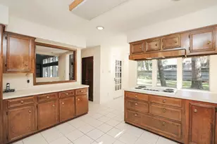 15226 Rainhollow Dr, Houston, TX 77070 - Photo 18