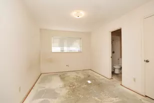 15226 Rainhollow Dr, Houston, TX 77070 - Photo 26