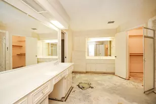 15226 Rainhollow Dr, Houston, TX 77070 - Photo 24