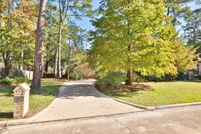 15226 Rainhollow Drive, Houston, TX 77070 - Photo 2