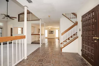 15226 Rainhollow Drive, Houston, TX 77070 - Photo 4