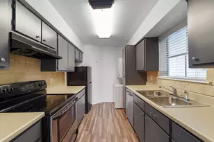 18800 Egret Bay Blvd, Webster, TX 77058 - Photo 18