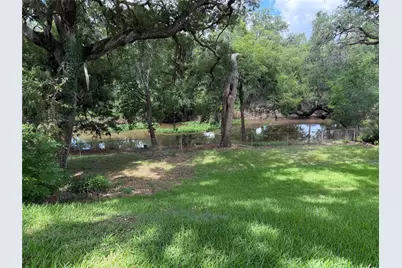 231 Huckleberry Drive, Lake Jackson, TX 77566 - Photo 20