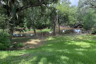 231 Huckleberry Dr, Lake Jackson, TX 77566 - Photo 20