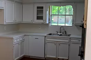 231 Huckleberry Dr, Lake Jackson, TX 77566 - Photo 10