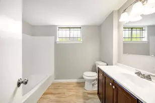 5618 Briarwick Ln, Houston, TX 77016 - Photo 20