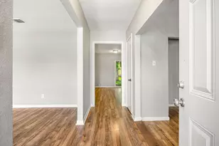 5618 Briarwick Ln, Houston, TX 77016 - Photo 8