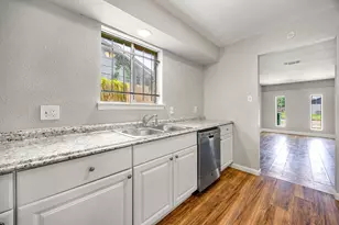 5618 Briarwick Ln, Houston, TX 77016 - Photo 12