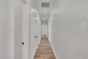 5107 South Acres, Houston, TX 77048 - Photo 10