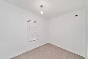 4035 Wylie St, Houston, TX 77026 - Photo 14