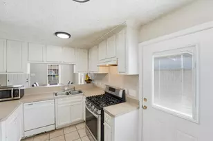 7125 Farnsworth St, Houston, TX 77022 - Photo 10