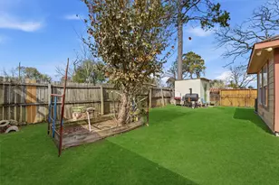 7125 Farnsworth St, Houston, TX 77022 - Photo 24