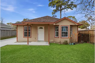 7125 Farnsworth Street, Houston, TX 77022 - Photo 1