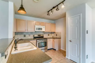 32211 Decker Oaks Drive, Pinehurst, TX 77362 - Photo 6