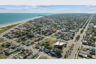918 Winnie Street #100, Galveston, TX 77550 - Photo 20