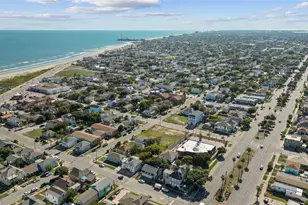 918 Winnie St, Galveston, TX 77550 - Photo 20