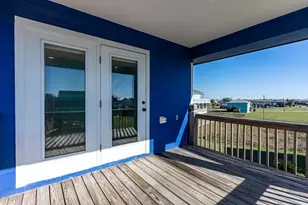 1989 Matt Dr, Crystal Beach, TX 77650 - Photo 26