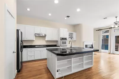 9814 Riddlelink, Houston, TX 77025 - Photo 8