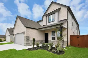 315 Ice Shr Trl, Dayton, TX 77535 - Photo 2