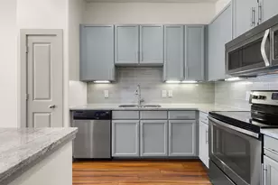 1616 W W Dallas St, Houston, TX 77019 - Photo 2