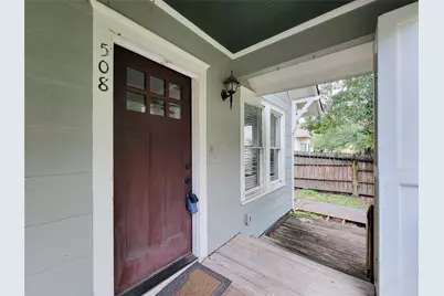 508 W Lang, Alvin, TX 77511 - Photo 2