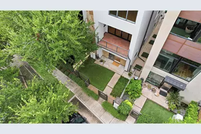 5409 Hidalgo Street #D, Houston, TX 77056 - Photo 2
