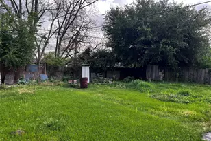 7641 Delavan Dr, Houston, TX 77028 - Photo 8