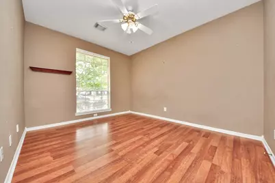 9435 Barretts Glen Court, Houston, TX 77065 - Photo 16