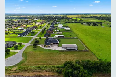 9406 Crescent Cross Drive, Needville, TX 77461 - Photo 10