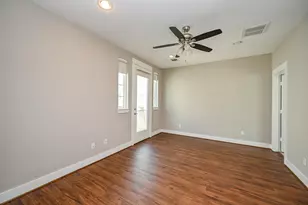 955 W 24th St, Houston, TX 77008 - Photo 20