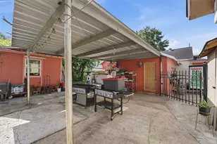 811 Canadian St, Houston, TX 77009 - Photo 24
