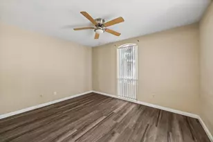 4647 Wild Indigo St, Houston, TX 77027 - Photo 6