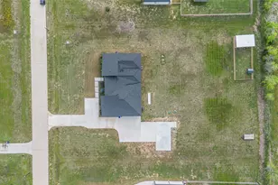 5119 Sophie Slanksy Way, Sealy, TX 77474 - Photo 40