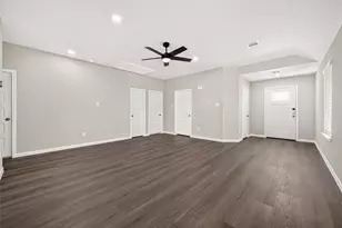 14127 Balcones Fault Ct, Willis, TX 77318 - Photo 4