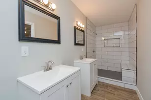 7823 Belgard St, Houston, TX 77033 - Photo 22