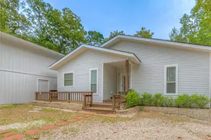 241 E Peterson Loop, Livingston, TX 77351 - Photo 2