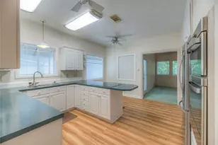 241 E Peterson Loop, Livingston, TX 77351 - Photo 4