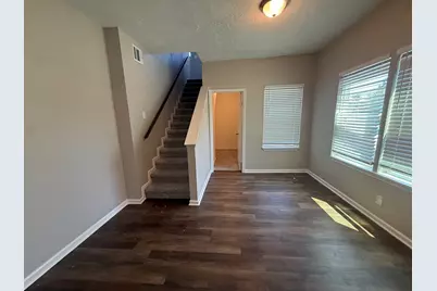 909 King Street, Houston, TX 77022 - Photo 10