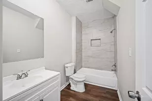 909 King St, Houston, TX 77022 - Photo 12
