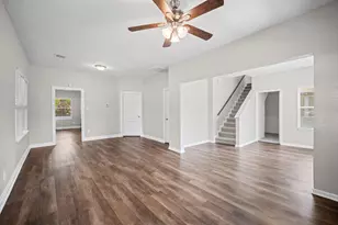 909 King St, Houston, TX 77022 - Photo 10