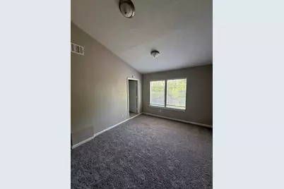 909 King Street, Houston, TX 77022 - Photo 8