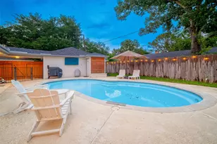 2514 Pine Village Dr, Houston, TX 77080 - Photo 10