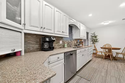 2514 Pine Village Drive, Houston, TX 77080 - Photo 28