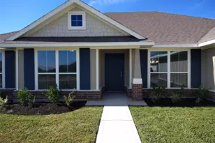 6 Keystone Ct, Angleton, TX 77515 - Photo 2