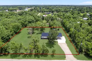 9309 Avenue C, Liverpool, TX 77577 - Photo 26