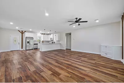 9309 Ave C, Liverpool, TX 77577 - Photo 10