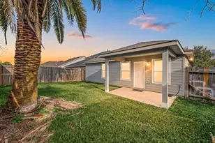 9230 Wolcott Park Ln, Houston, TX 77075 - Photo 2