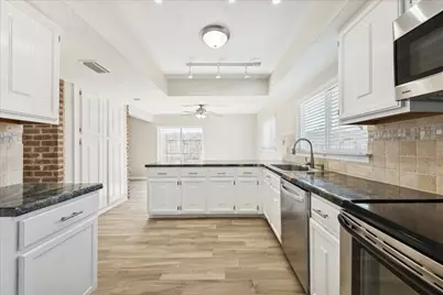 16006 Lost Rock Court, Houston, TX 77598 - Photo 10